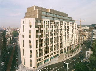 Edificio CE en Bruselas.jpg (29228 bytes)