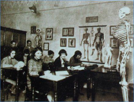 File:Sala-de-aula-Anatomia-IA-19.jpg