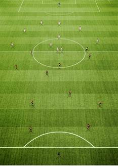 Andreas Gursky. Em Arena II, Amsterdam. 2000. C-Print. 275 cm. x 205 cm